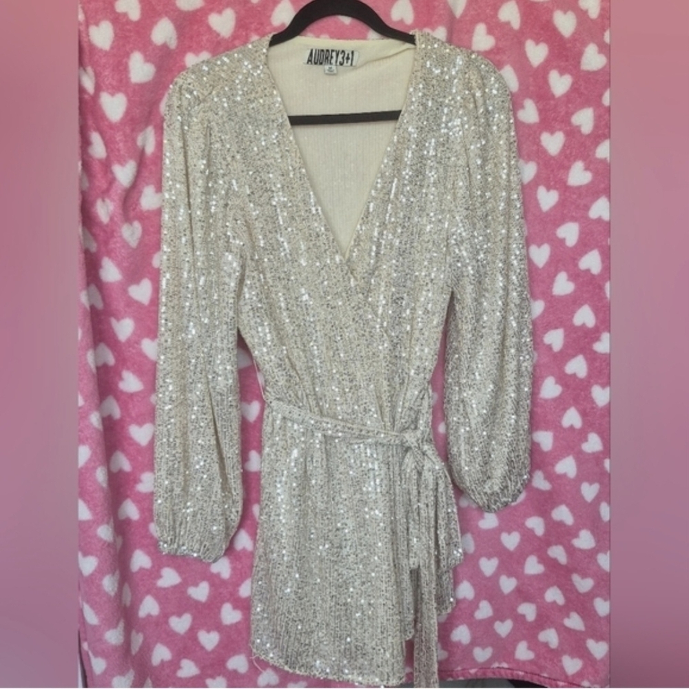 Cream Beige longsleeve Sequin Dress